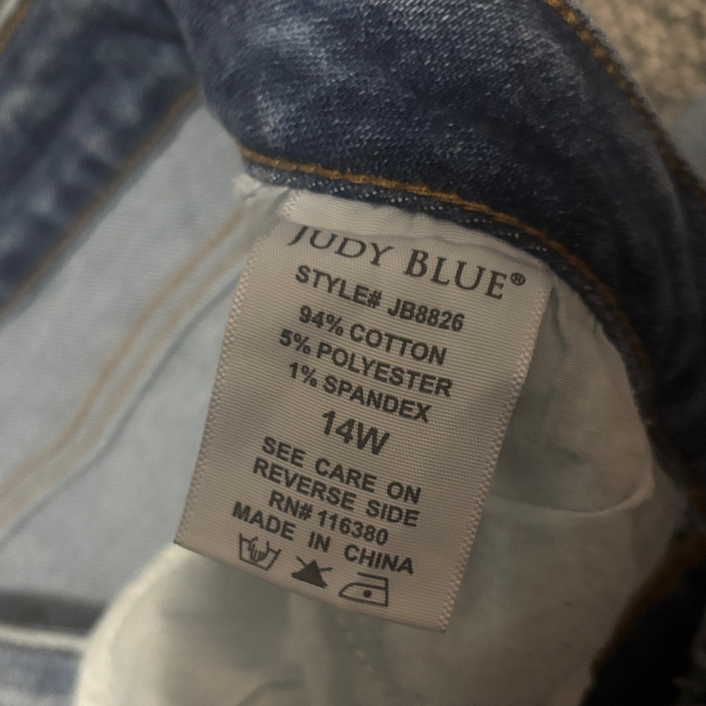 Judy Blue Skinny Jeans with Custom Knee Patch Size 14W - Picture 7 of 8
